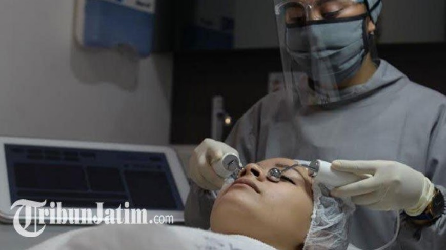 Thumbnail Mata Bisa Bikin Orang Kelihatan Tua, Skinda Dermato-Aesthetic Clinic: Rawat Pakai Ekstrak Acai Berry 1